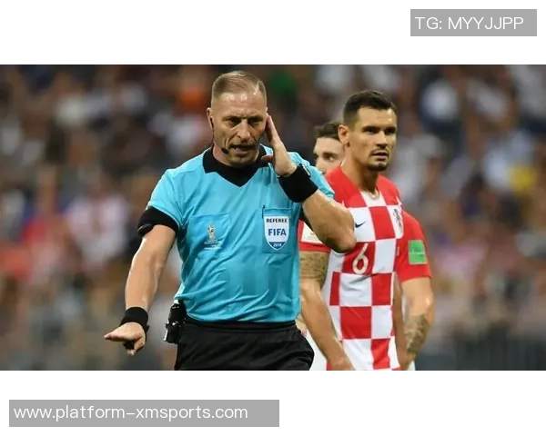 足球裁判等级解析从初级到高级的职业发展路径与要求